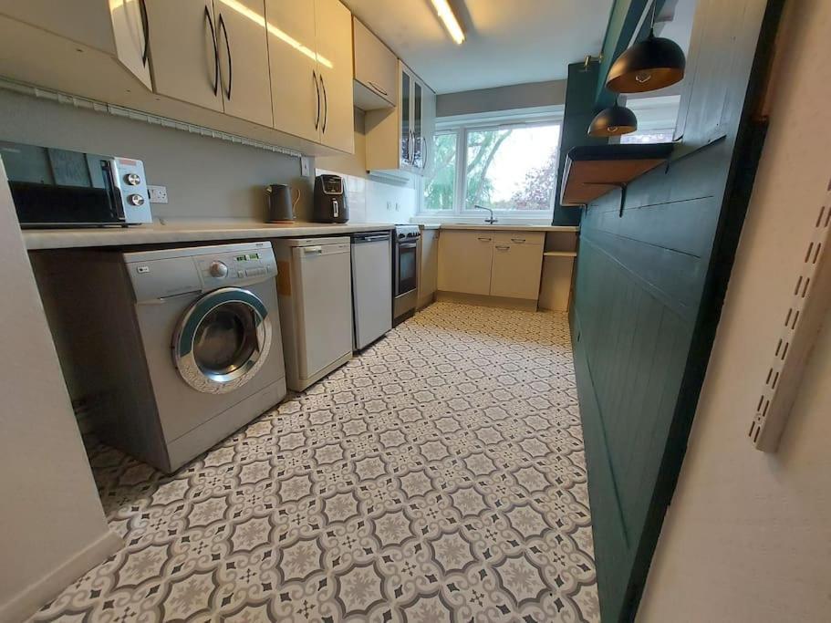 2 Bed Flat, Bounds Green, Piccadilly Line, London N11 Exterior foto